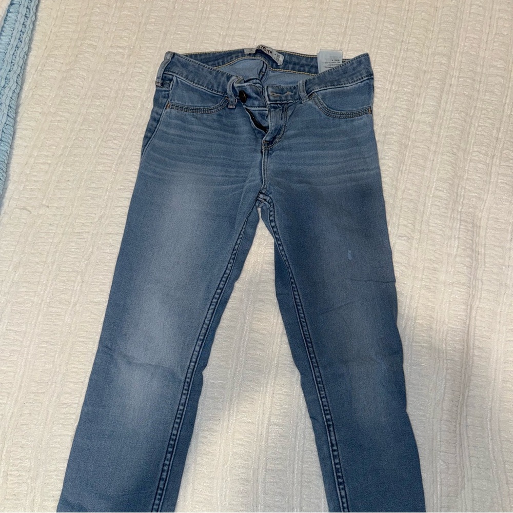 Hollister Women's Skinny Jeans in Medium Wash Blue